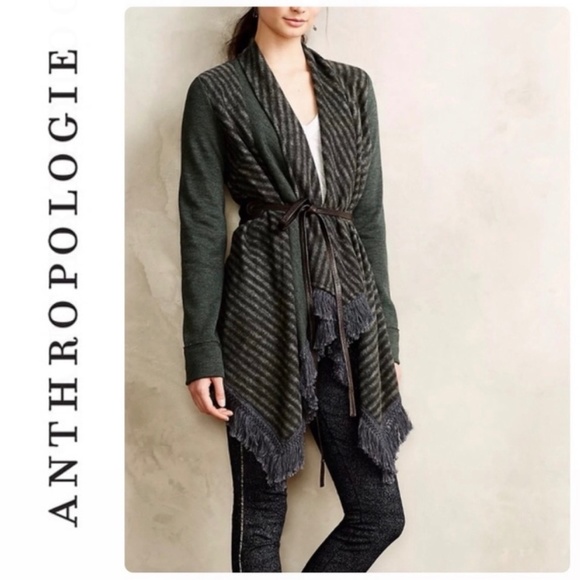 Mine won't make you look frumpy - promise! 🤣 So many {Anthropologie} sweaters! - Picture 5 of 15